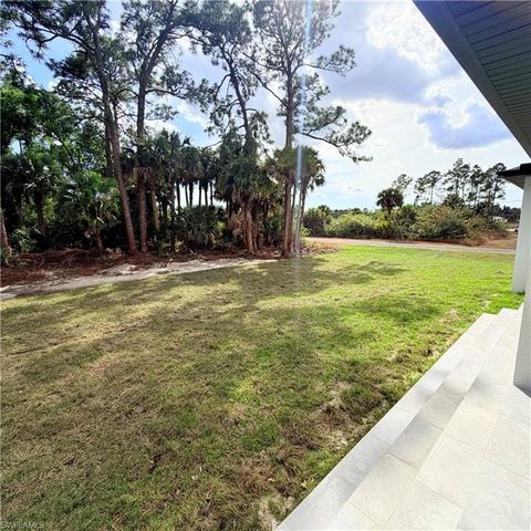 860 Kildare ST E, Lehigh Acres, FL 33974