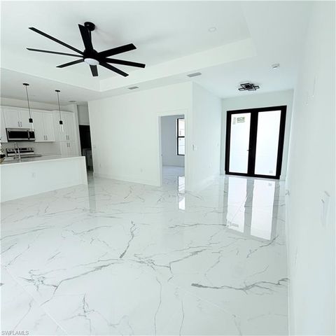 860 Kildare ST E, Lehigh Acres, FL 33974