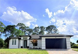 860 Kildare ST E, Lehigh Acres, FL 33974