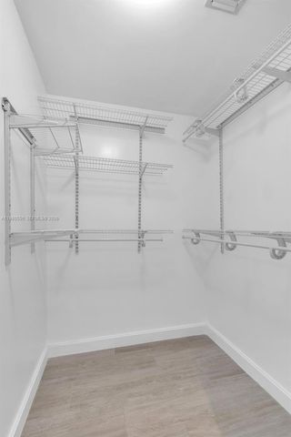 55 SW 9th St 1109, Miami, FL 33130