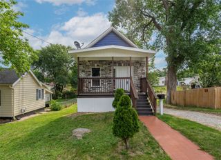 2413 SE 8th Street, Des Moines, IA 50315