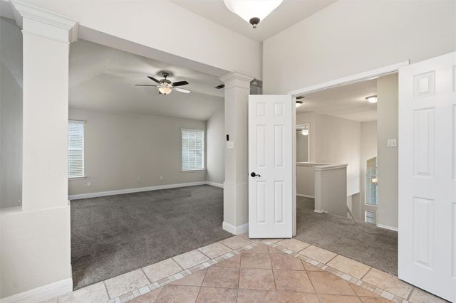 3925 Newland DR, Round Rock, TX 78681