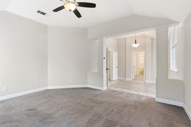 3925 Newland DR, Round Rock, TX 78681