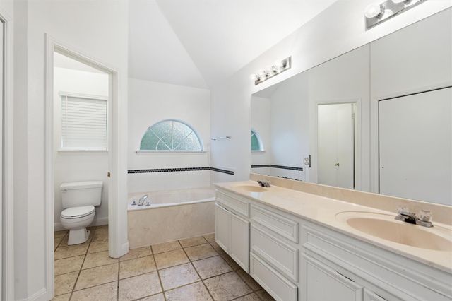 3925 Newland DR, Round Rock, TX 78681