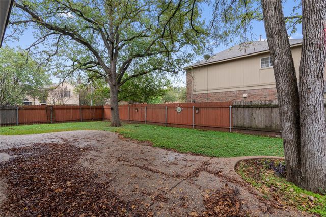 3925 Newland DR, Round Rock, TX 78681