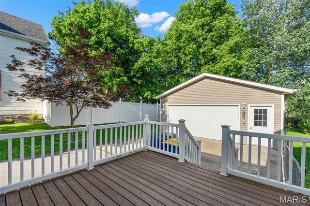 305 Macarthur Street, Washington, MO 63090