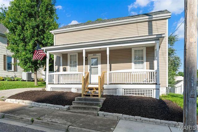 305 Macarthur Street, Washington, MO 63090