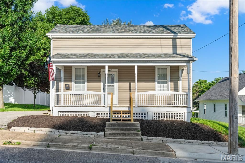 305 Macarthur Street, Washington, MO 63090