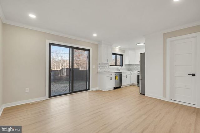 49 TWIN RIVERS DR N, East Windsor, NJ 08520