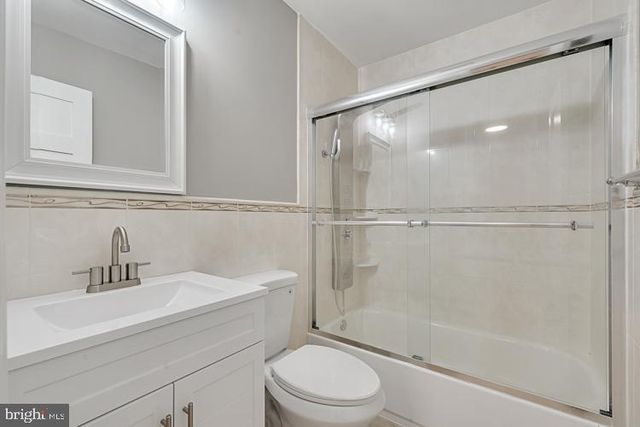 49 TWIN RIVERS DR N, East Windsor, NJ 08520