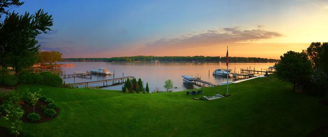 437 Graafschap Road, Holland City, MI 49423