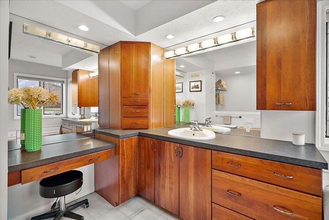 437 Graafschap Road, Holland City, MI 49423