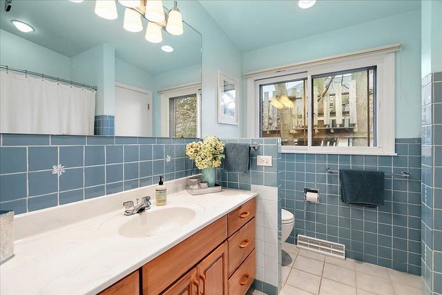 437 Graafschap Road, Holland City, MI 49423