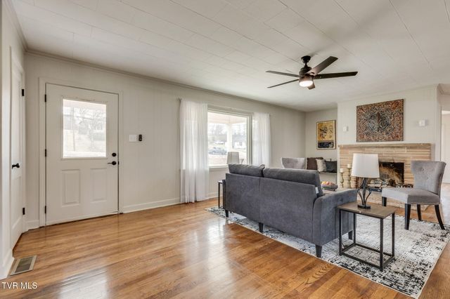 1077 Highway 126, Bristol, TN 37620