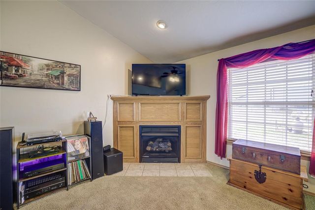 990 Sunflower Drive, Tuttle, OK 73089