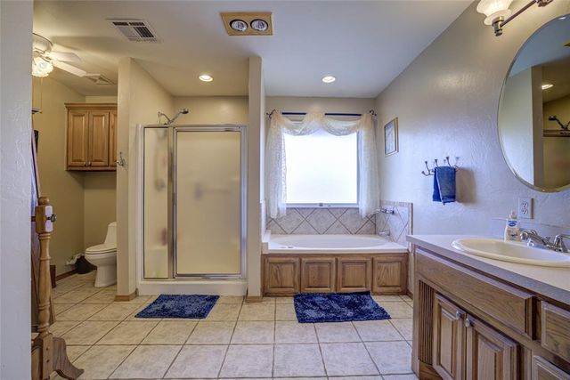 990 Sunflower Drive, Tuttle, OK 73089