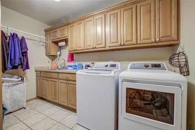 990 Sunflower Drive, Tuttle, OK 73089