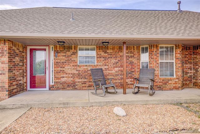 990 Sunflower Drive, Tuttle, OK 73089