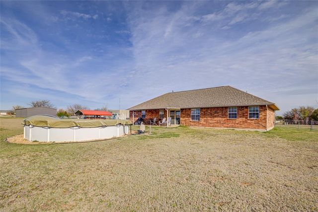 990 Sunflower Drive, Tuttle, OK 73089