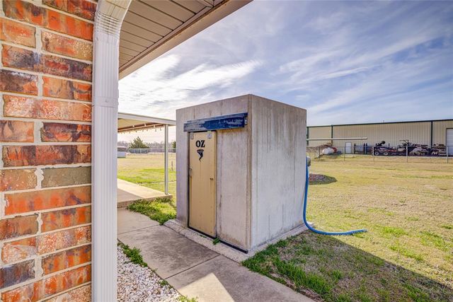 990 Sunflower Drive, Tuttle, OK 73089