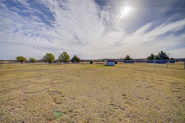 990 Sunflower Drive, Tuttle, OK 73089