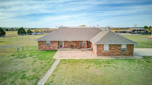 990 Sunflower Drive, Tuttle, OK 73089