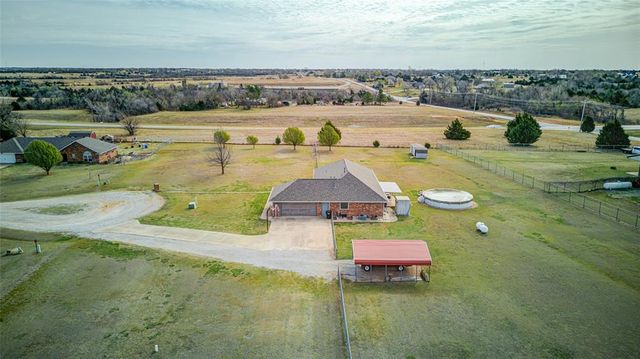 990 Sunflower Drive, Tuttle, OK 73089