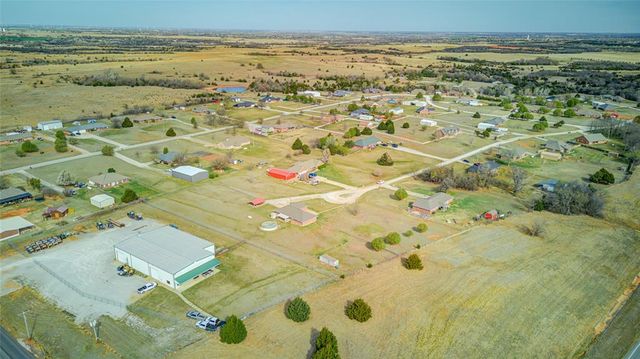 990 Sunflower Drive, Tuttle, OK 73089