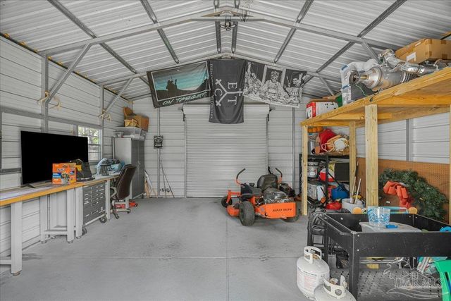 5946 Greenfield St, Pace, FL 32571