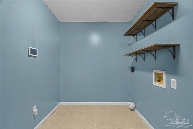 5946 Greenfield St, Pace, FL 32571