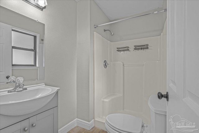 5946 Greenfield St, Pace, FL 32571