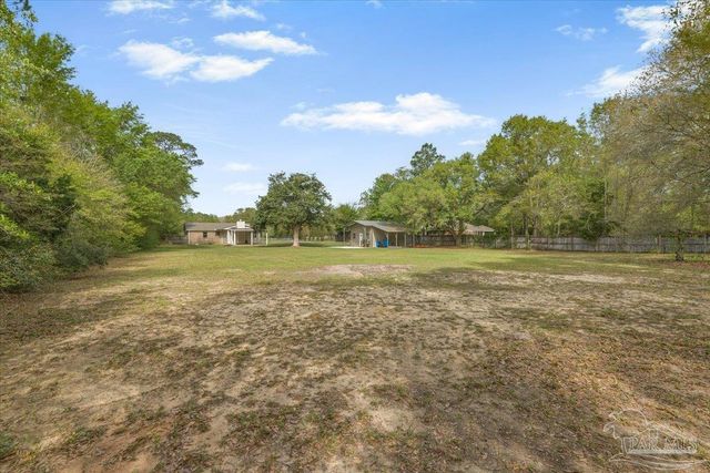 5946 Greenfield St, Pace, FL 32571