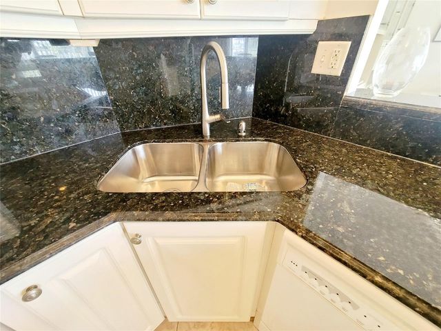 3200 NE 7th Court 208a, Pompano Beach, FL 33062