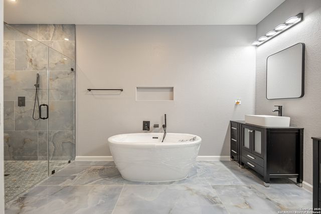 10750 Green Lake, San Antonio, TX 78223