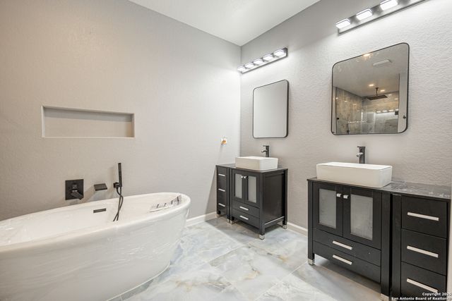 10750 Green Lake, San Antonio, TX 78223