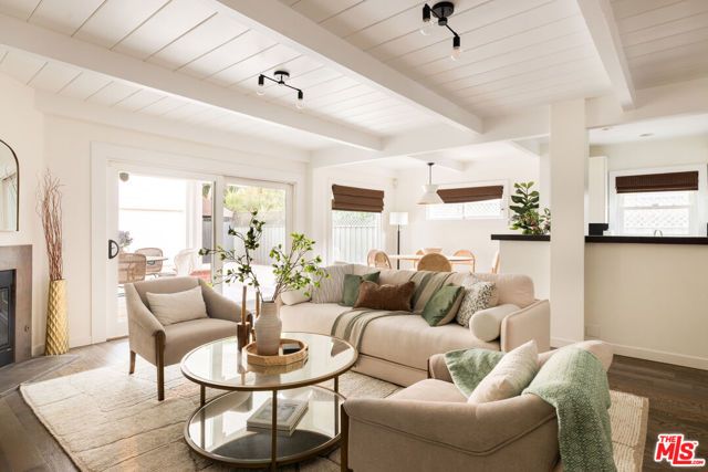 4176 Klump Avenue, Studio City (los Angeles), CA 91602
