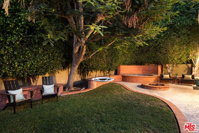 4176 Klump Avenue, Studio City (los Angeles), CA 91602