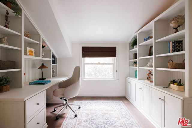 4176 Klump Avenue, Studio City (los Angeles), CA 91602