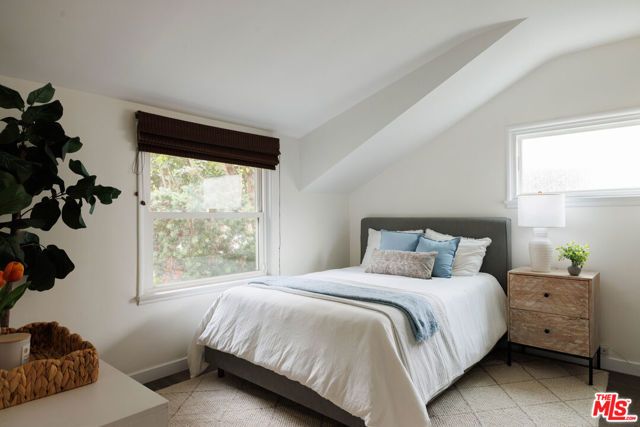 4176 Klump Avenue, Studio City (los Angeles), CA 91602