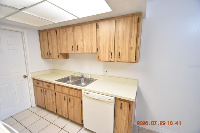 409 BIG CEDAR WAY B, Brandon, FL 33510