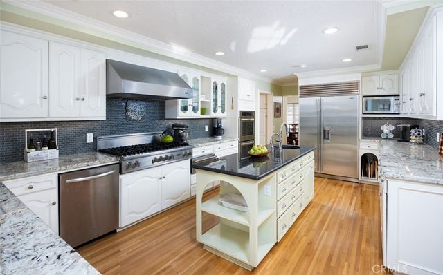 13621 Rushmore Lane, North Tustin, CA 92705