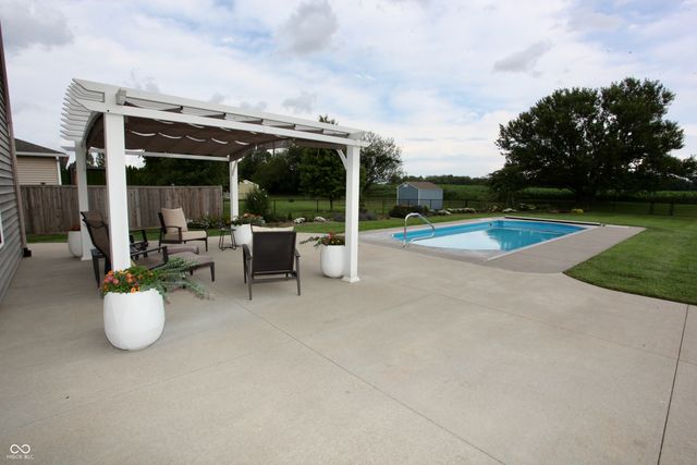 171 Warrington Drive, Pittsboro, IN 46167