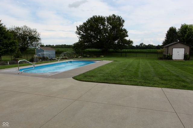 171 Warrington Drive, Pittsboro, IN 46167