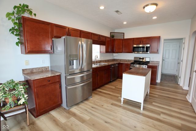 171 Warrington Drive, Pittsboro, IN 46167