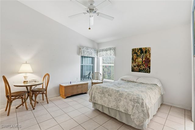 655 Lambton LN, Naples, FL 34104