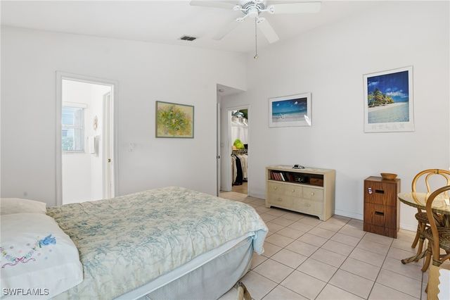 655 Lambton LN, Naples, FL 34104