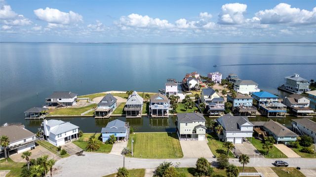 23010 Martes Street, Galveston, TX 77554