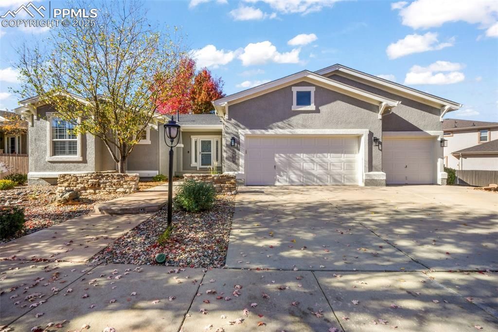 3215 Hollycrest Drive, Colorado Springs, CO 80920