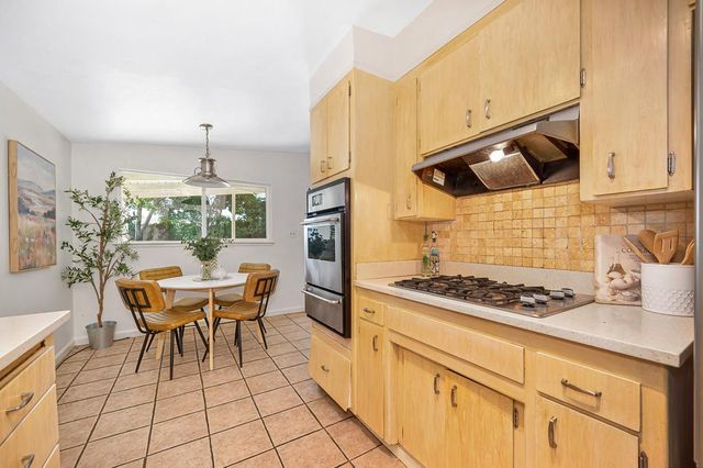 1406 Duke Dr, Davis, CA 95616