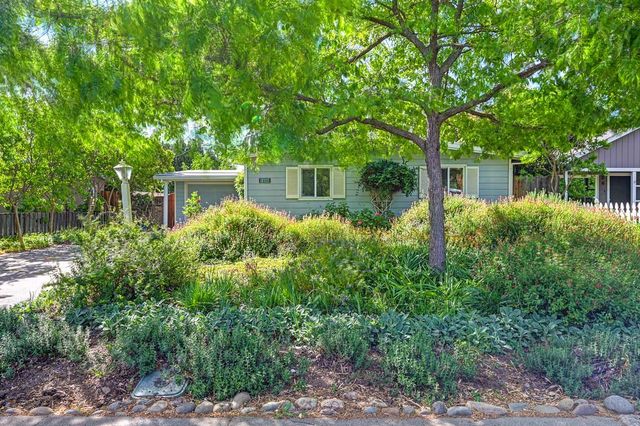 1406 Duke Dr, Davis, CA 95616